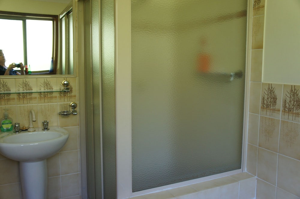 Rainforest Suite - Min 2 Night photo 3