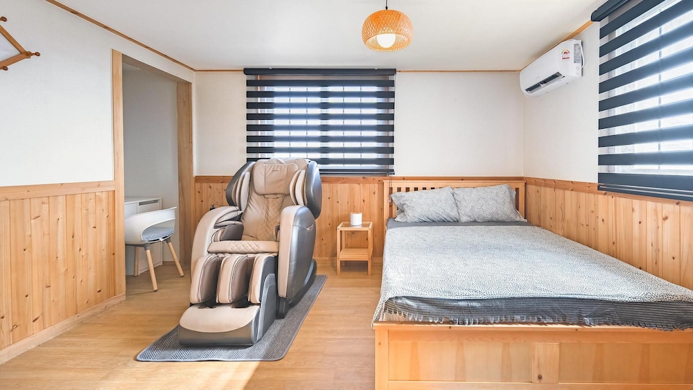 Basic Room, 3 Bedrooms (Dogchae)