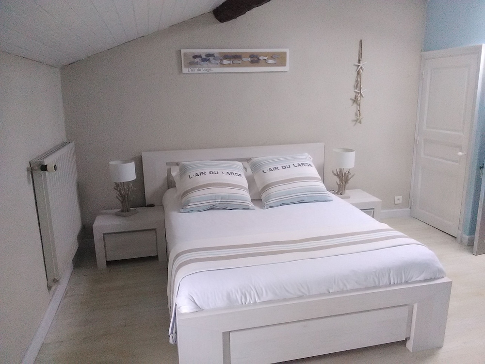 Double Room (Chambre Autize) photo 1