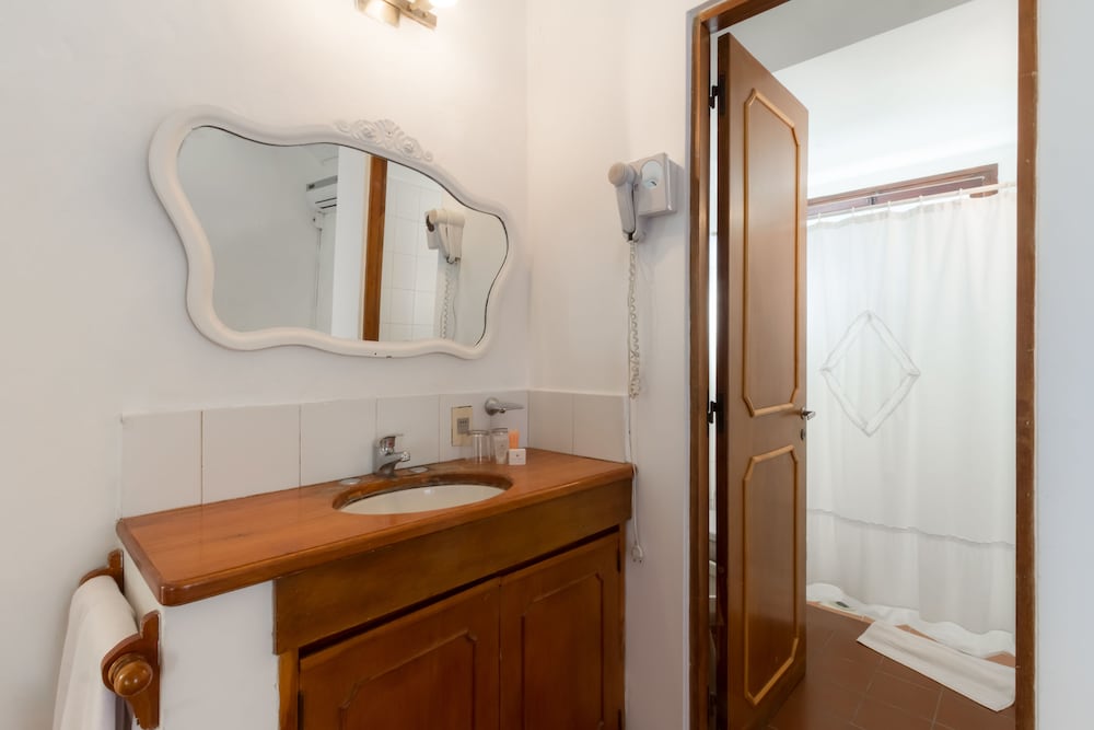 Standard Double Room, 1 Double Bed photo 3