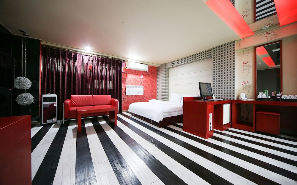 Room (Luxury room (early check-in at 15:00)) - Photo 2