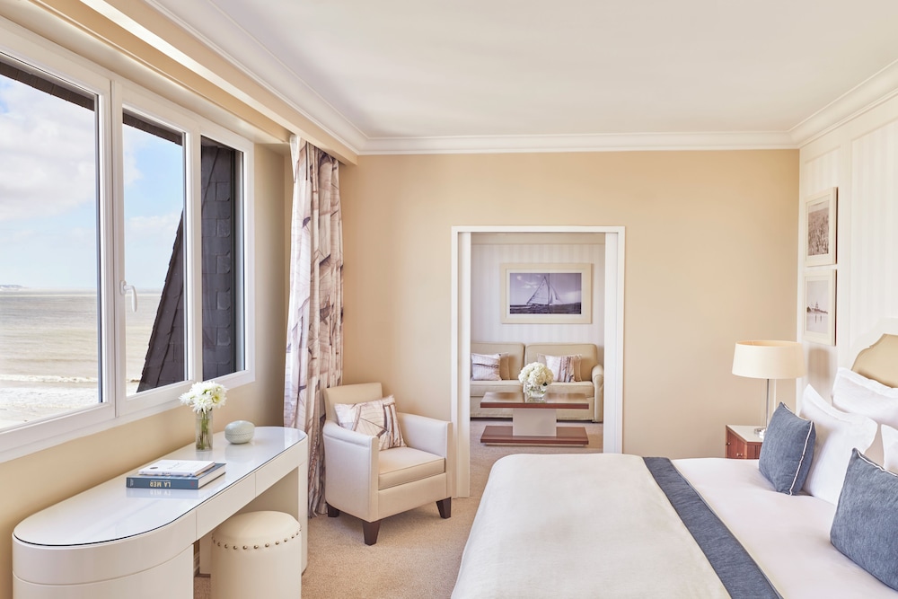 Junior Suite, 1 Double Bed, Sea View