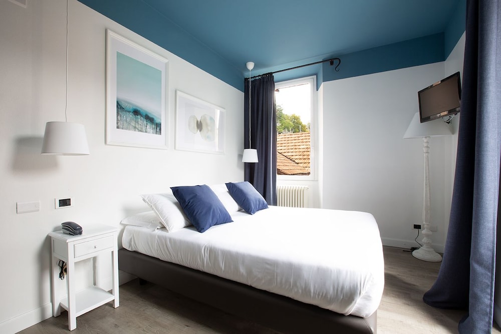 Panoramic Double Room, Balcony, Lakeside photo 3