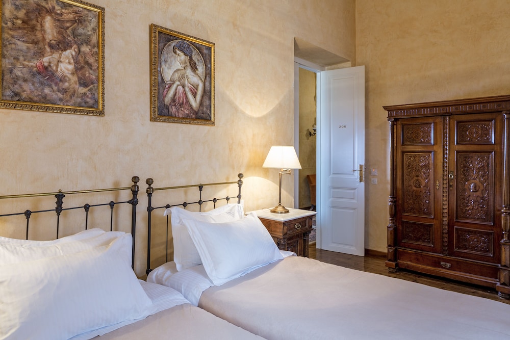 Superior Twin Room photo 3