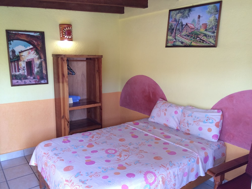 Economy Double Room, 1 Double Bed photo 3