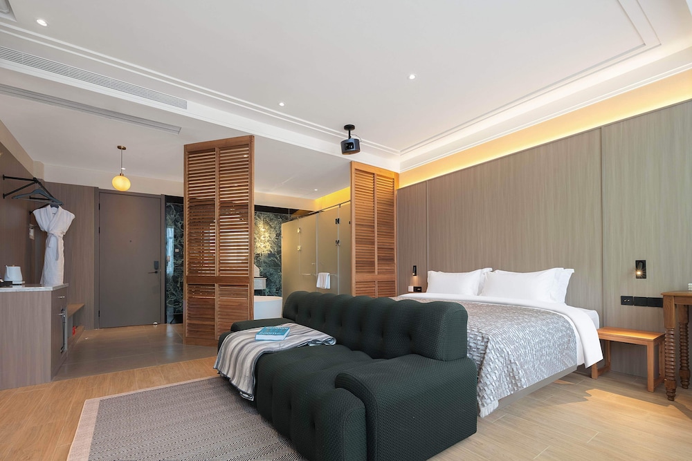 Senior Double Room, City View