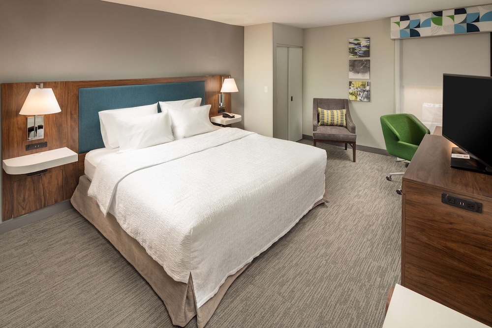 Room, 1 King Bed, Accessible, Non Smoking - Photo 2