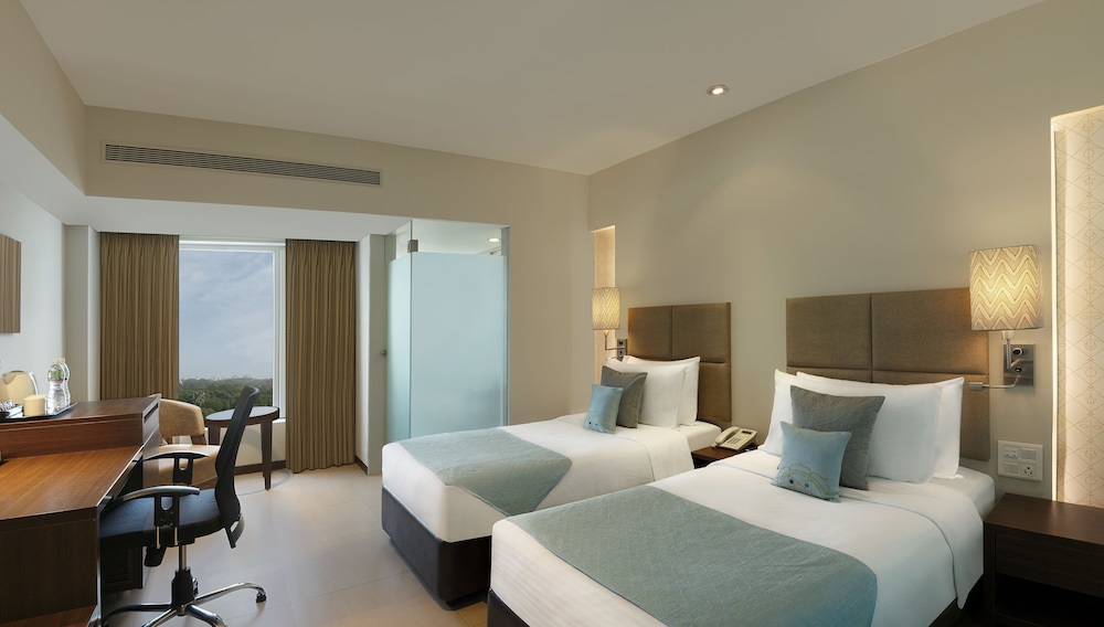 Deluxe Room, 2 Twin Beds - Photo 5