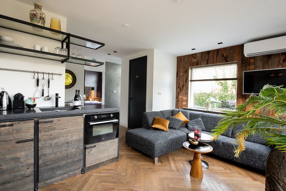 Executive Apartment photo 2