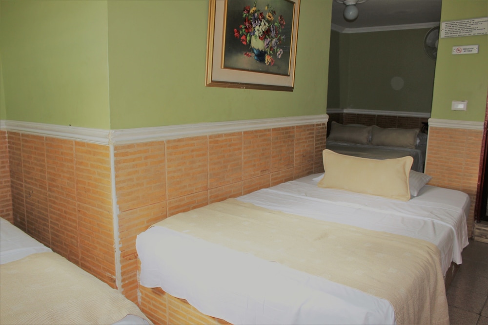 Family Room, Multiple Beds, Non Smoking photo 1