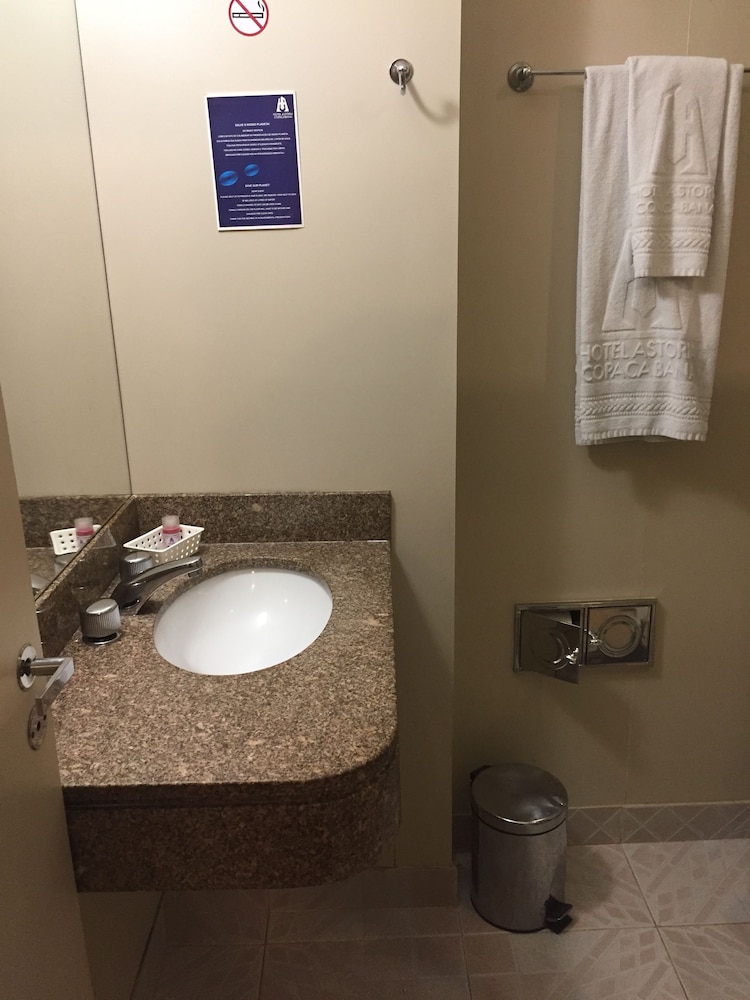 Standard Double Room - Photo 6