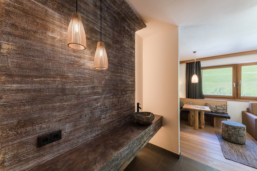 Luxury Room photo 3