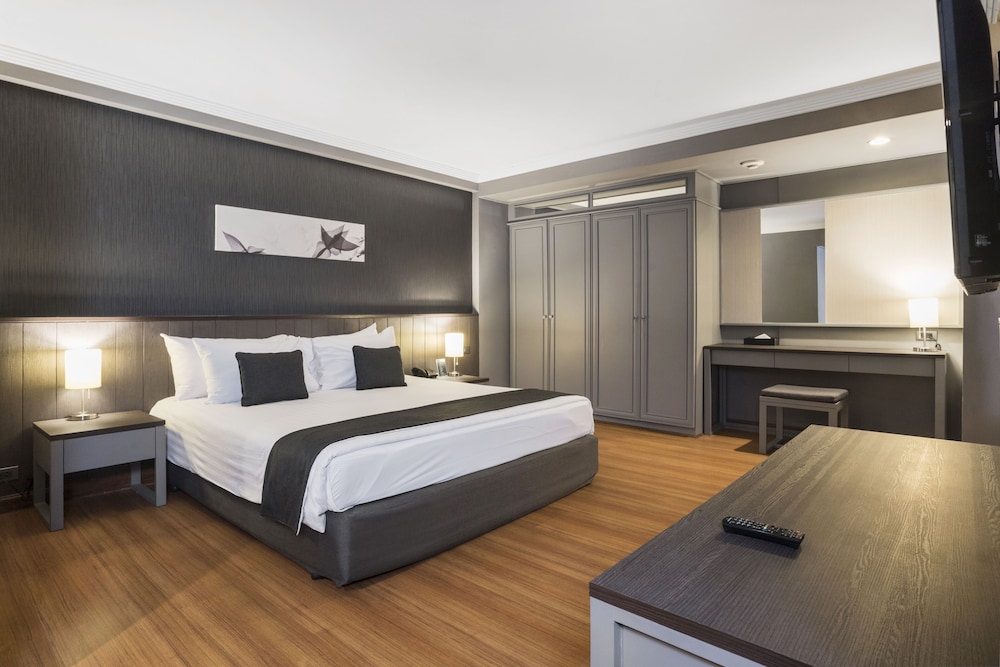 Executive Suite photo 3