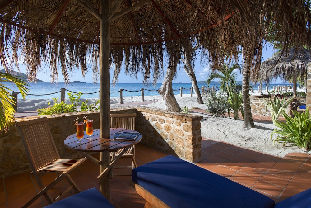 Beachfront photo 2