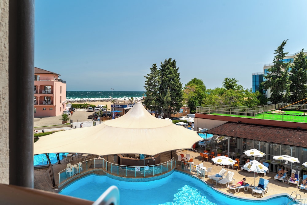 Standard Double or Twin Room, Balcony photo 3