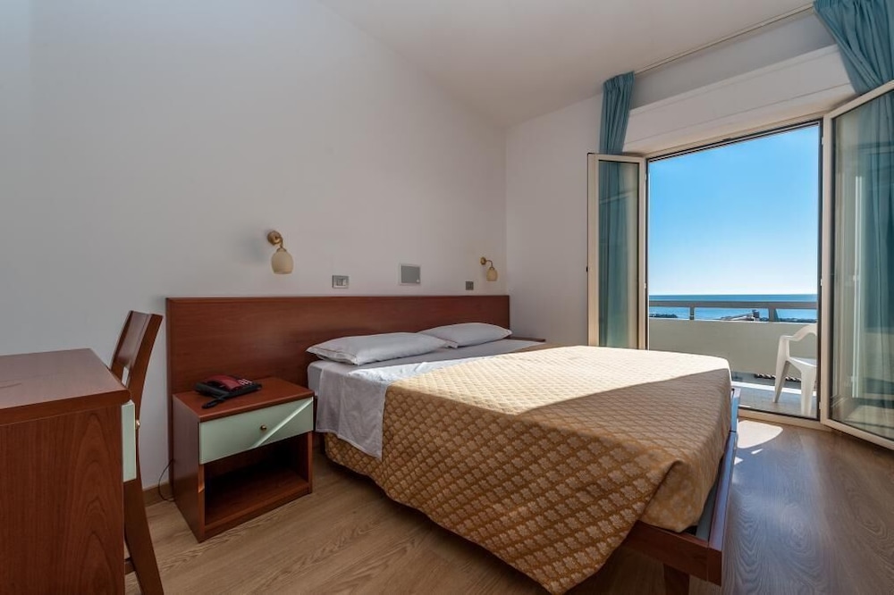 Standard Room, Sea View photo 3
