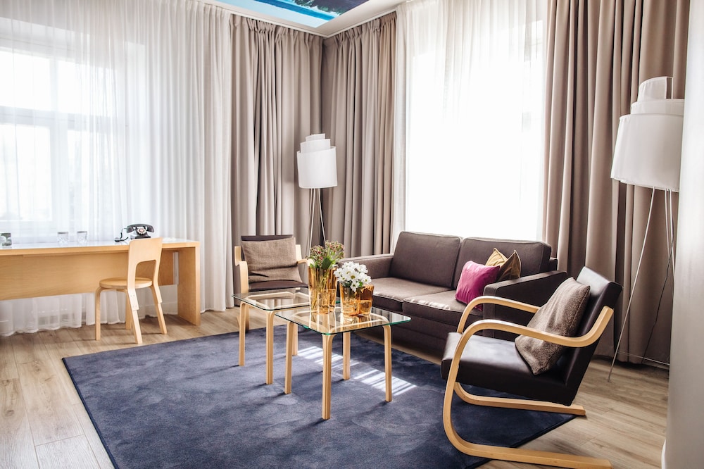 Junior Suite, 1 King Bed with Sofa bed, Sauna, City View