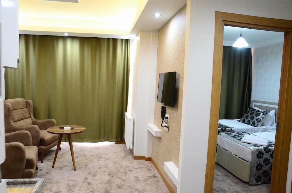 Standard Suite, 1 Bedroom photo 2