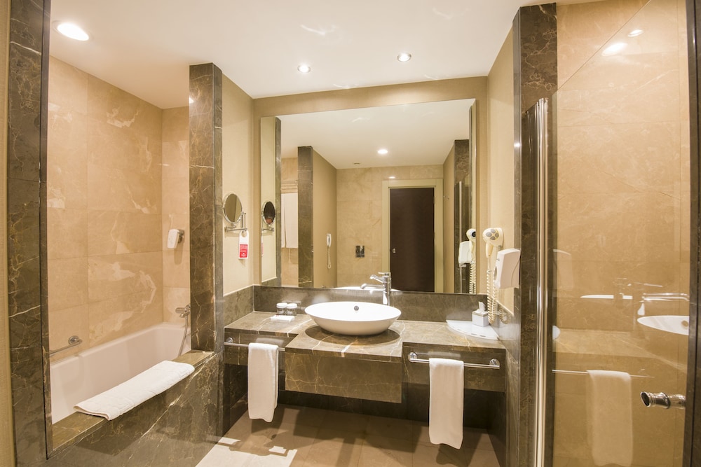 Suite Sea View thumbnail 6