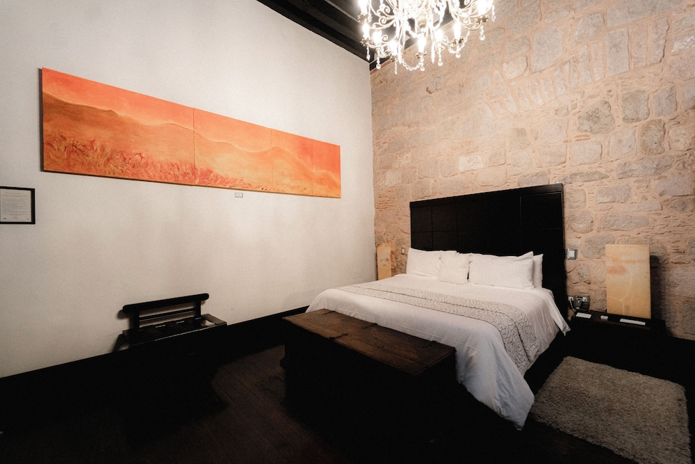 Junior Suite, 1 King Bed - Photo 2