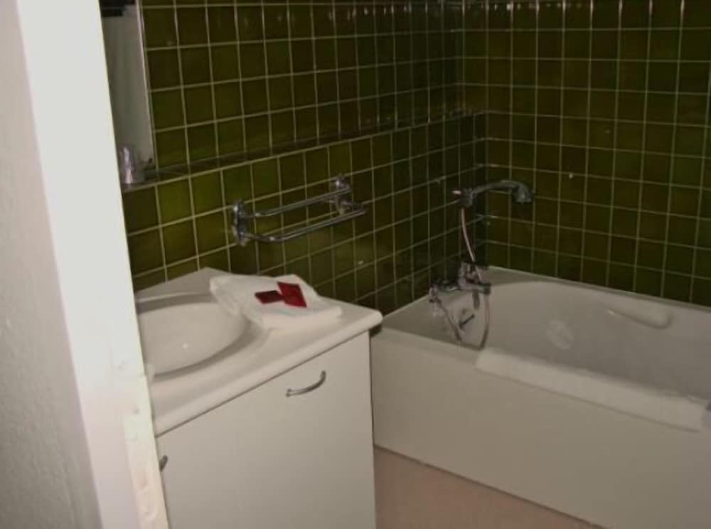Standard Triple Room photo 2
