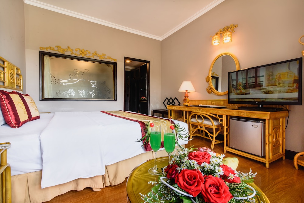 Deluxe Room, Garden View - Photo 7