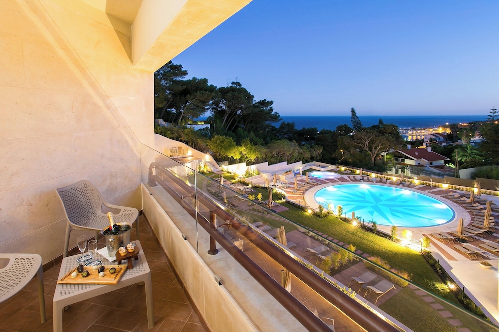 Premium Suite, 2 Bedrooms, Pool View (Balcony) - Photo 16