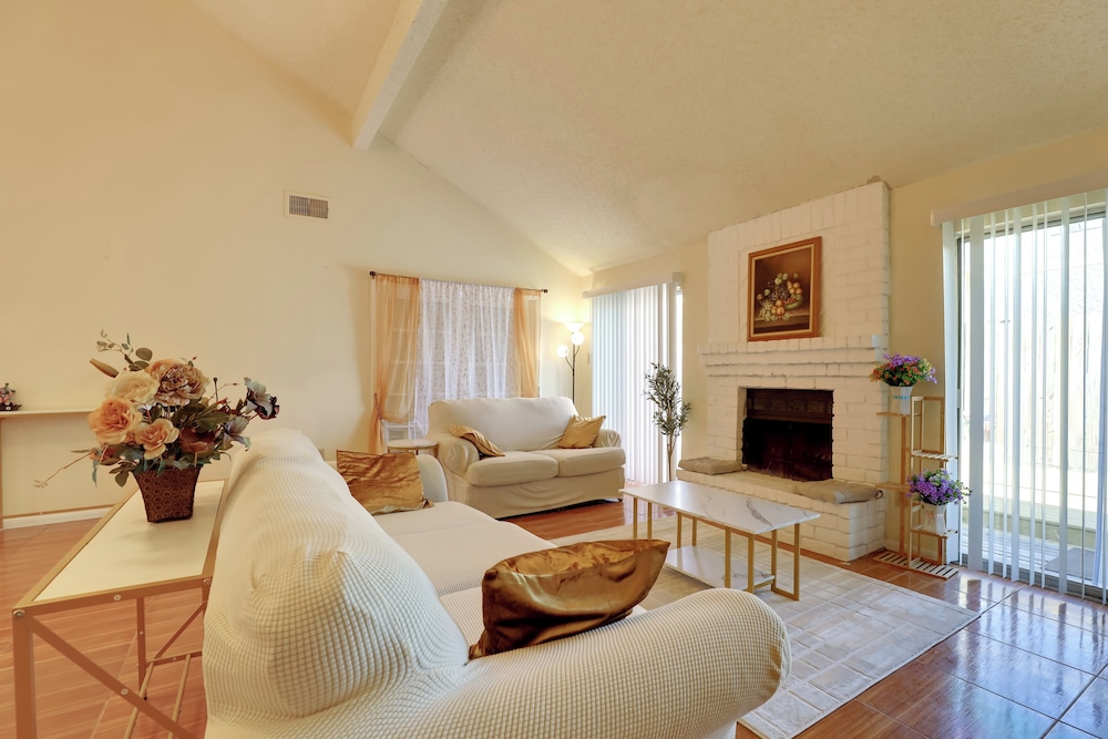 House (3 Bedrooms) photo 1