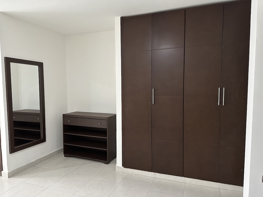 Basic Double Room, 1 Queen Bed photo 3