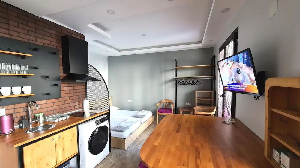 Deluxe Triple Apart Residence photo 1