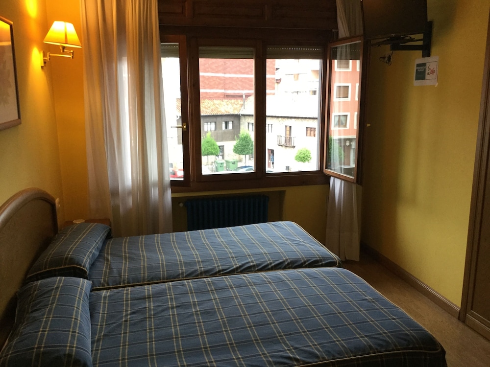 Double Or Twin Room photo 2