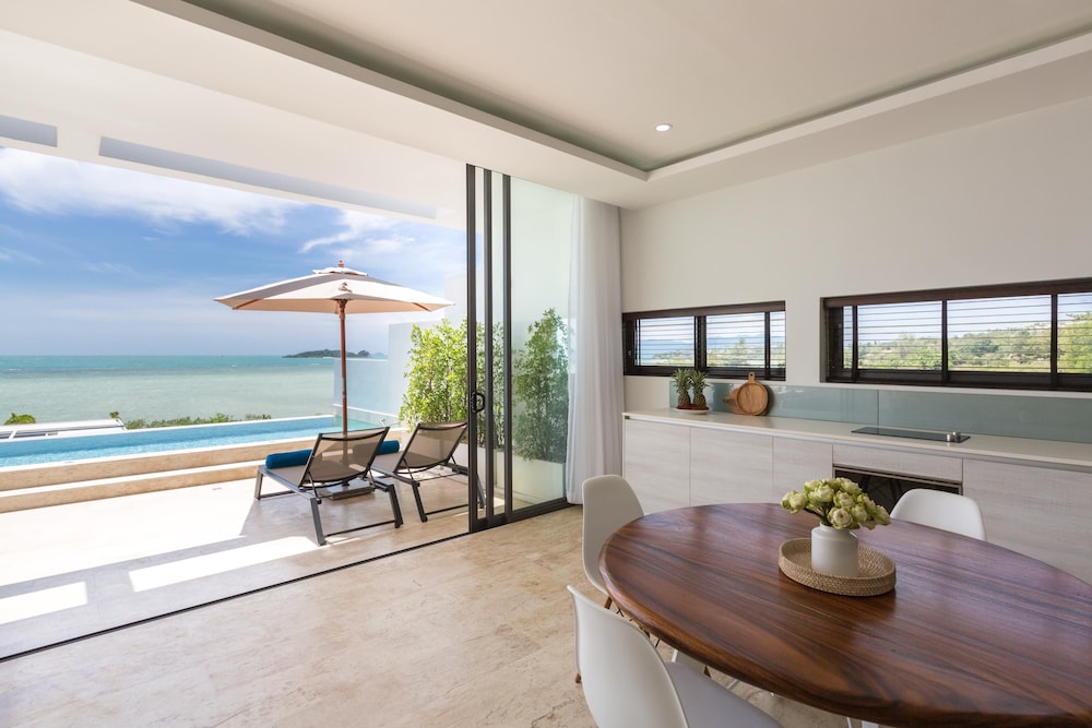 3 Bedroom Sea View Pool & Cinema - Photo 13