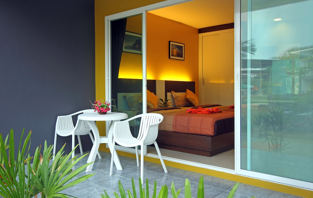 Superior Double Room, Pool View photo 2