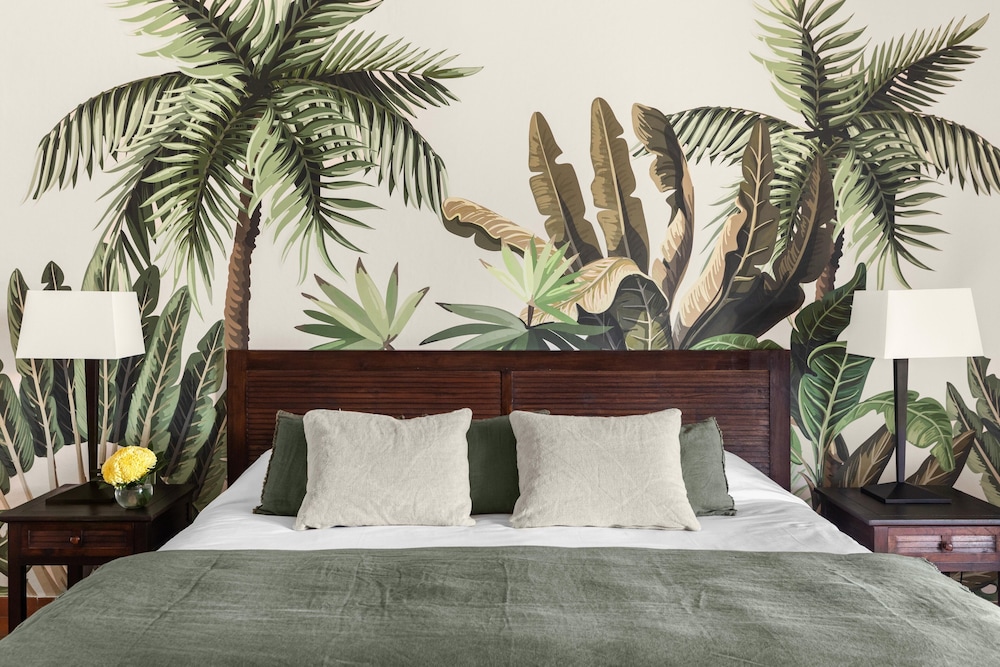 Deluxe Room - Photo 12