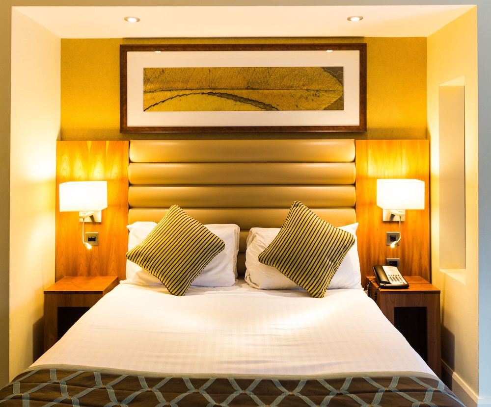 Double Room (with Sofa bed) photo 3