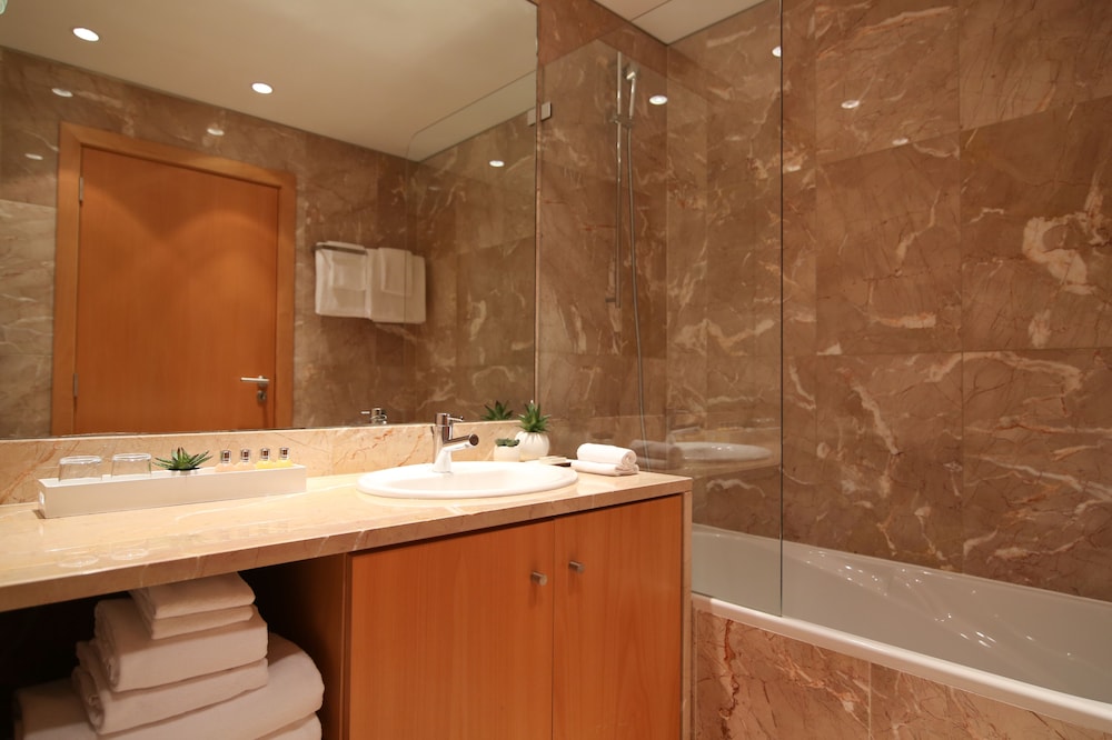Panoramic Apartment, 2 Bedrooms, Kitchen, River View, photo 6
