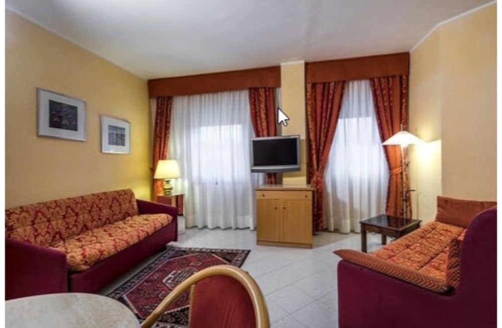 Suite, 1 Bedroom photo 2
