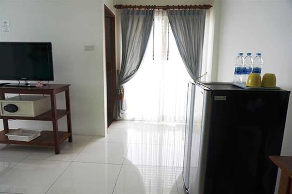 Deluxe Triple Room - Photo 3