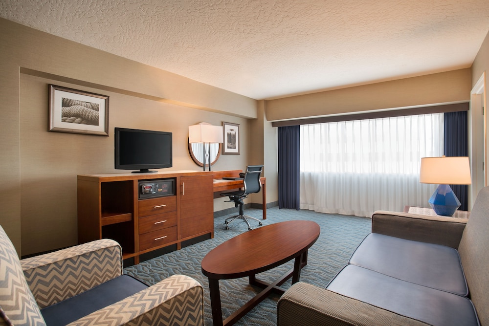 Junior Suite, 1 King Bed, Harbor View - Photo 3