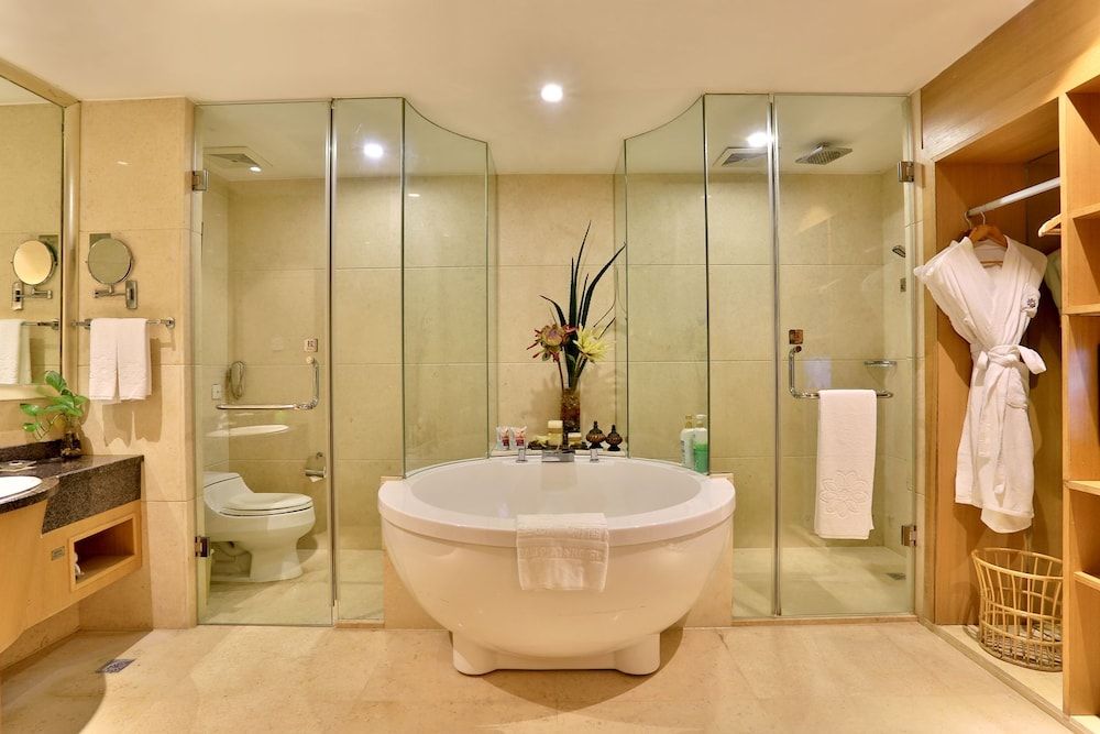 Executive Suite photo 2