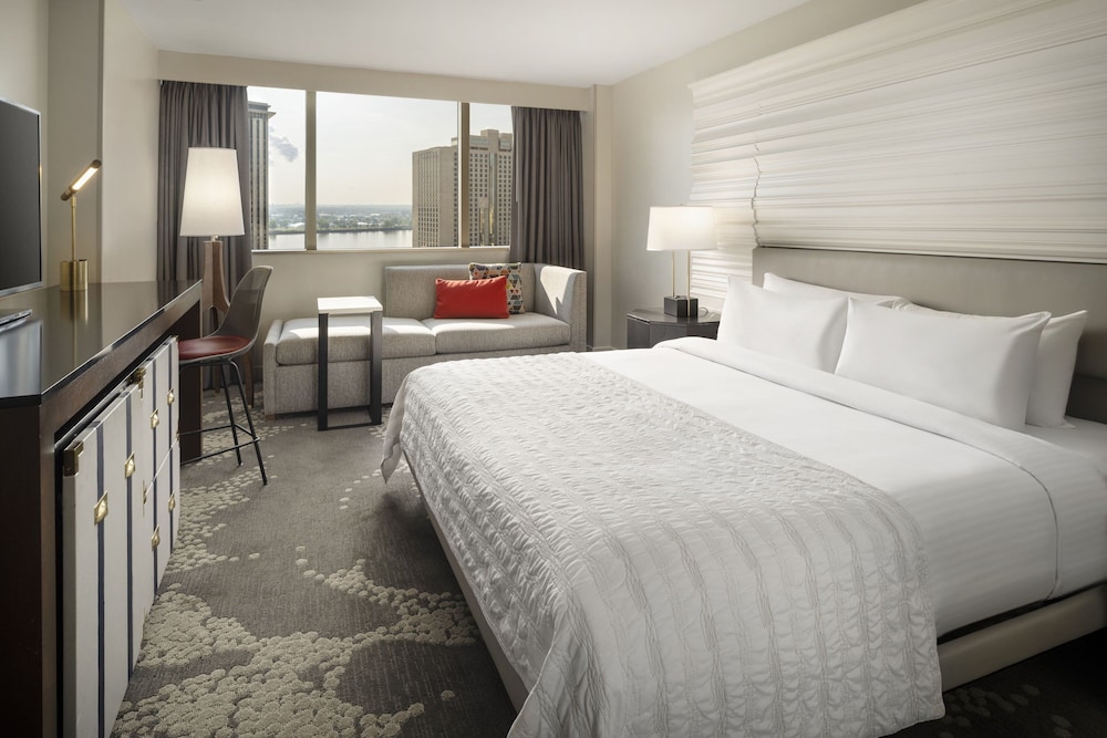 Superior Room, 1 King Bed, River View - Photo 1