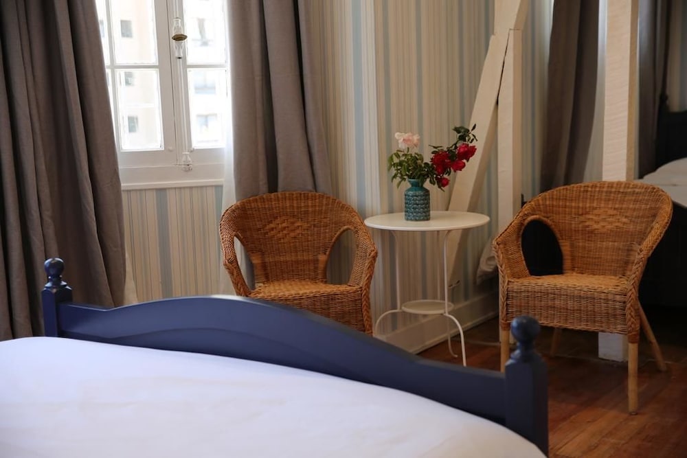 Deluxe Triple Room, Multiple Beds, Non Smoking