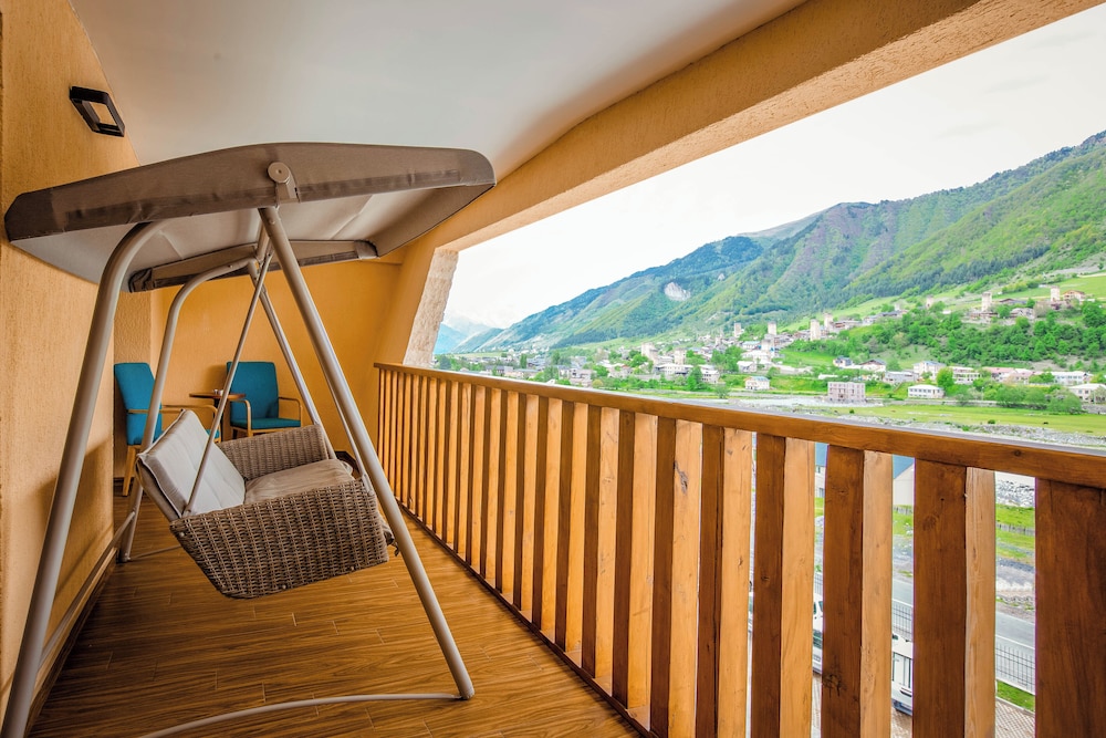 Executive Suite, Mountain View