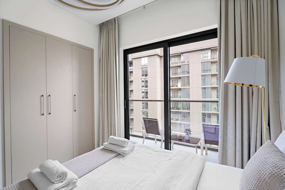 Superior Room, 1 Queen Bed with Sofa bed, Non Smoking, Kitchen photo 3