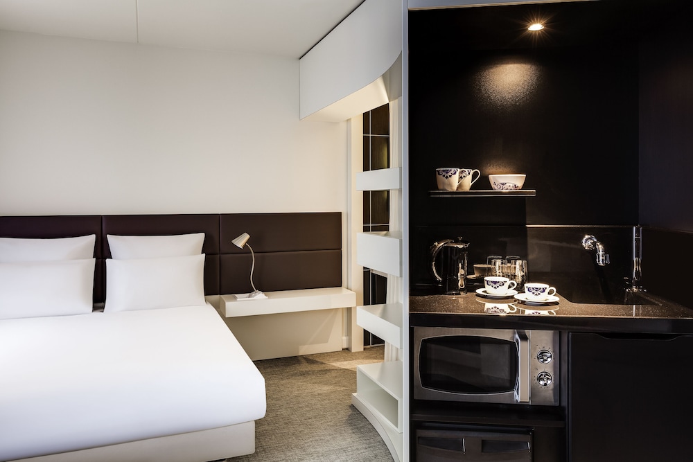 Superior Suite, Multiple Beds - Photo 9