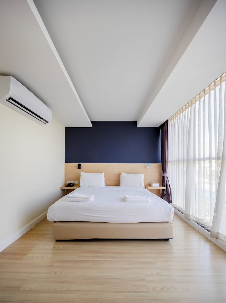 Superior Double Room, Non Smoking, City View photo 2