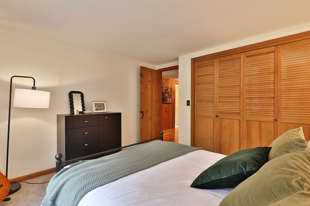 House, 4 Bedrooms