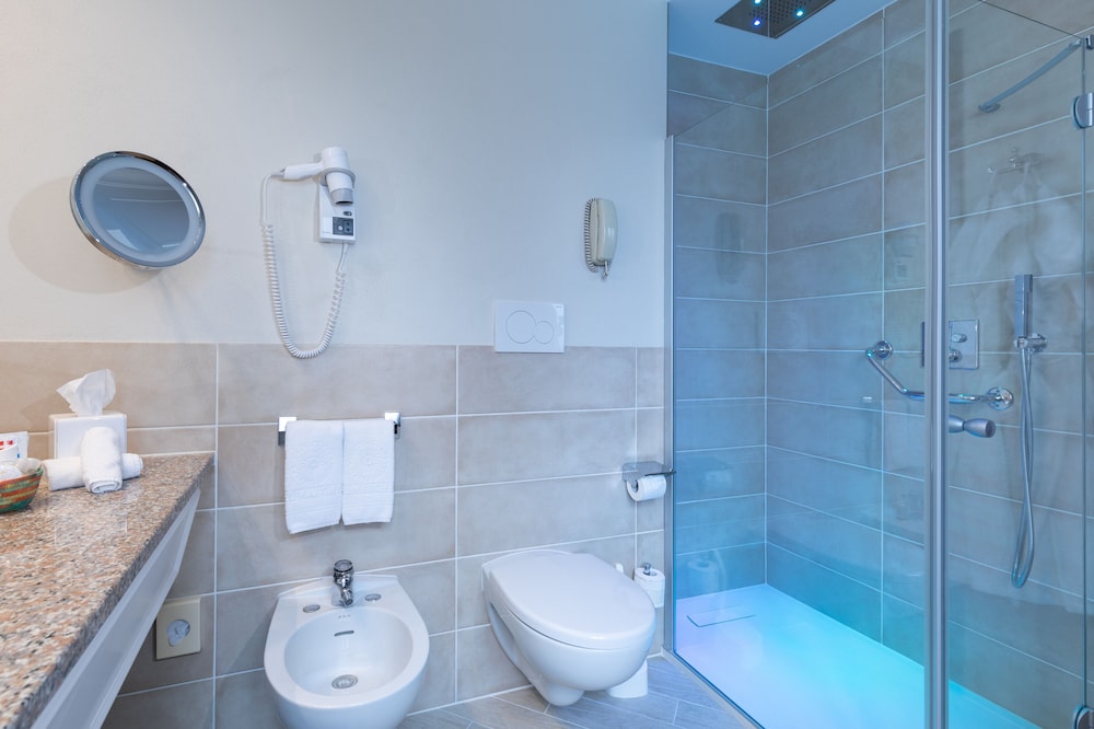 Deluxe Double Room, 1 Bedroom, Sea View photo 3