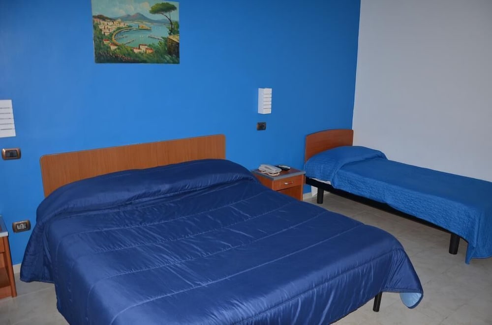 Basic Triple Room