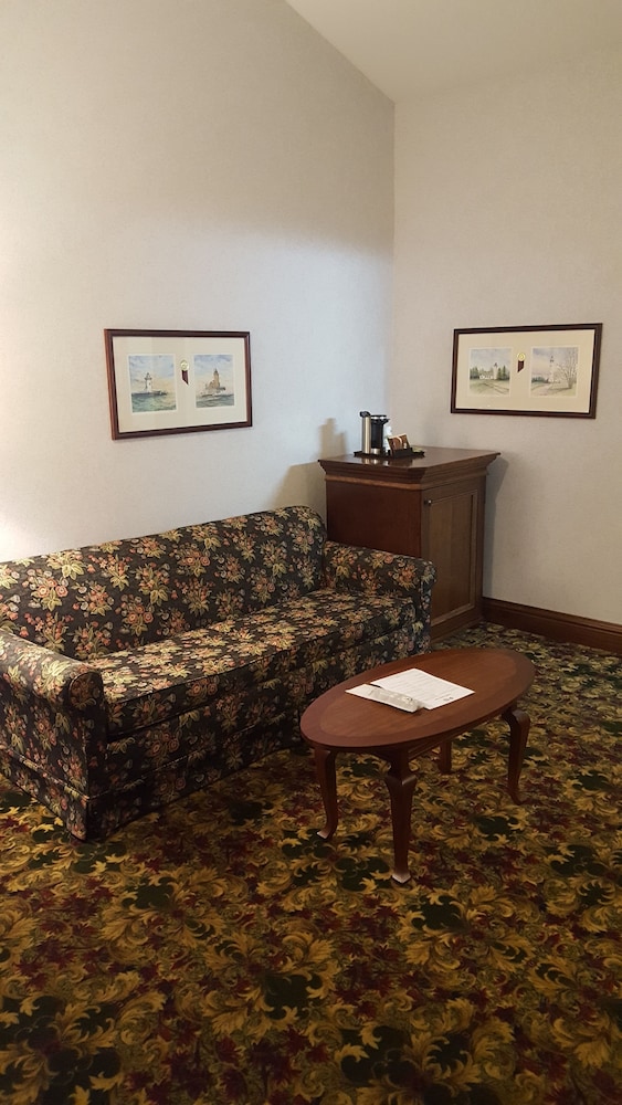 Suite, Multiple Beds, Non Smoking, Courtyard Area (with Sofabed) - Photo 18